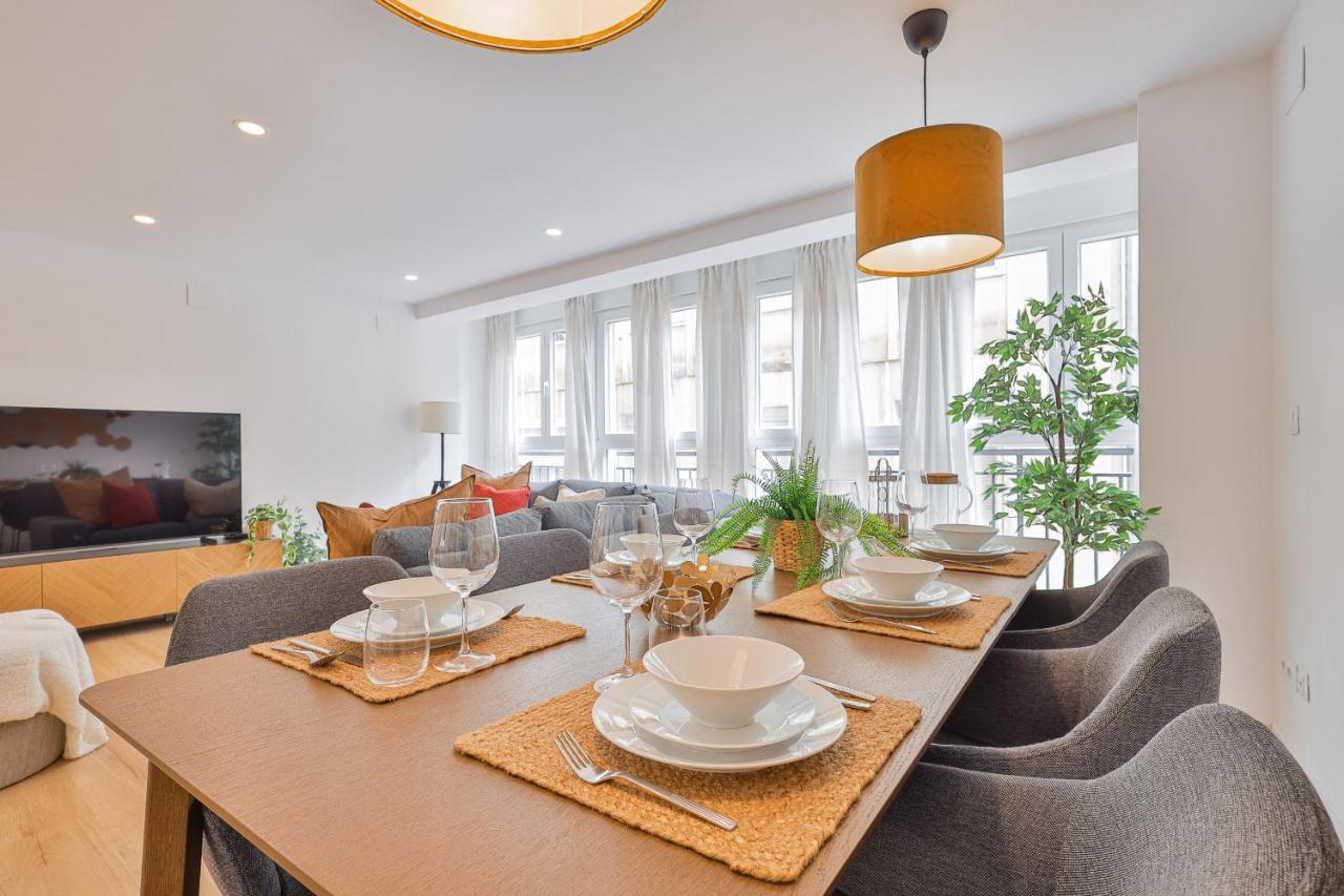 Apartment C26 Gorgeous 4 Bdrm In Plaza Uncibay Málaga